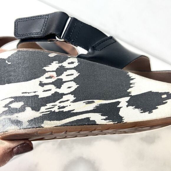 Clarks Collection Sandals Black Leather Sling Back Open Toe Wedge Women's Sz 7 W - Picture 11 of 12